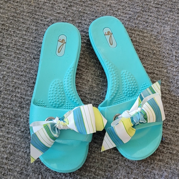 OKAL Slides Rubber Sandals  w striped Bow sz Small 5.5-6.5 - Picture 3 of 4